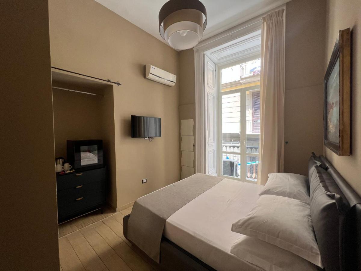 Bed and Breakfast Relais Ranieri Neapel Exterior foto
